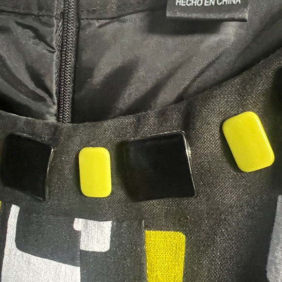 Jessica Howard Black, White, and Green Geometric Midi Dress - Picture 4 of 4